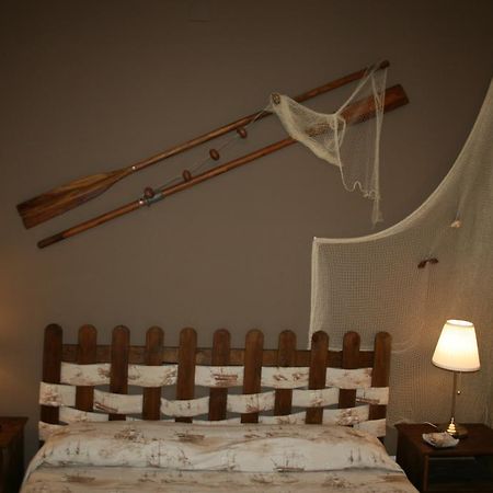 فيلافرانكا تيرينا B&B Tifeo المظهر الخارجي الصورة